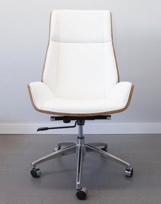 Кресло из натуральной кожи, каркас дерево арт. FX-BC06 - купить в Тольятти. Цена 34 820.52 руб.